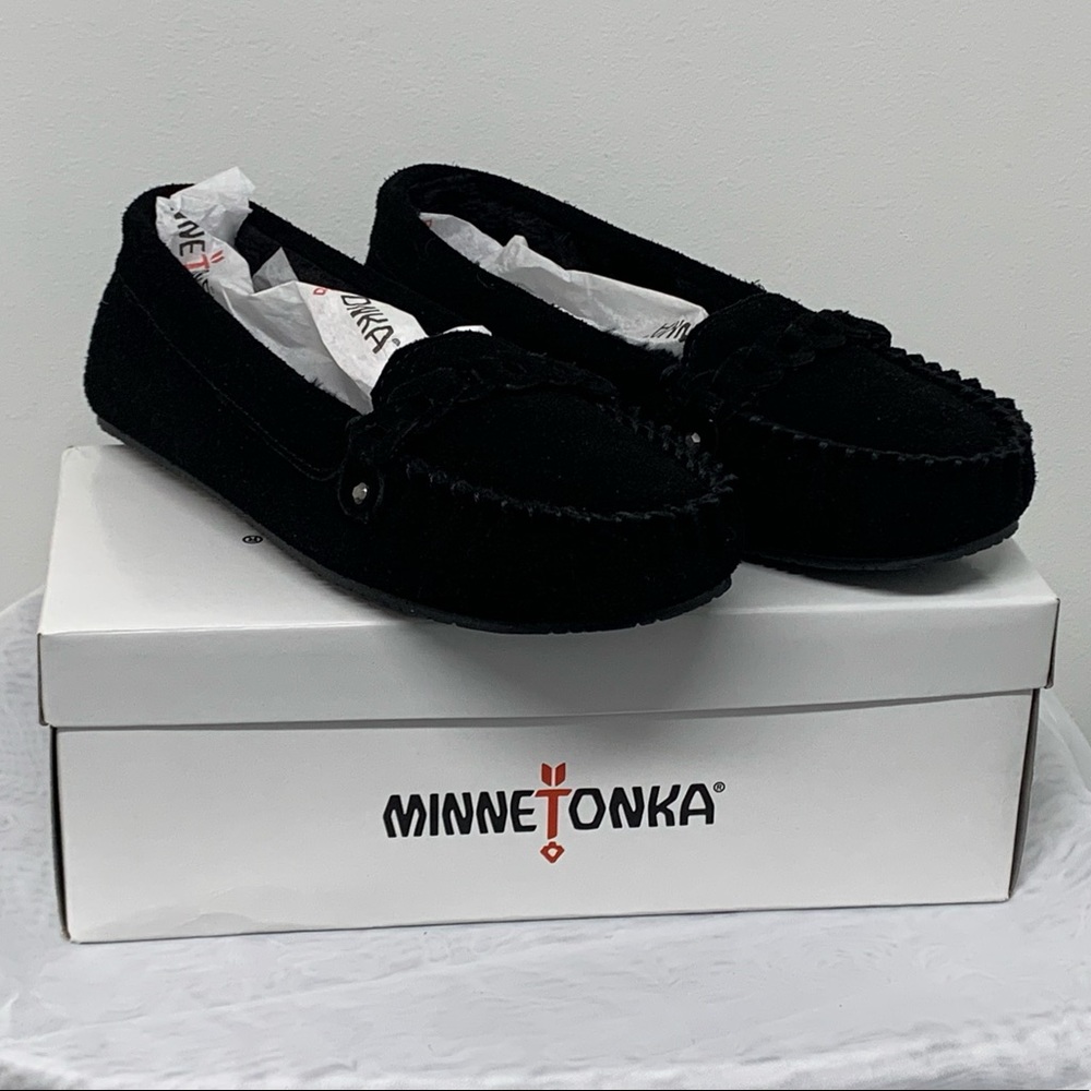 Minnetonka linkley slipper